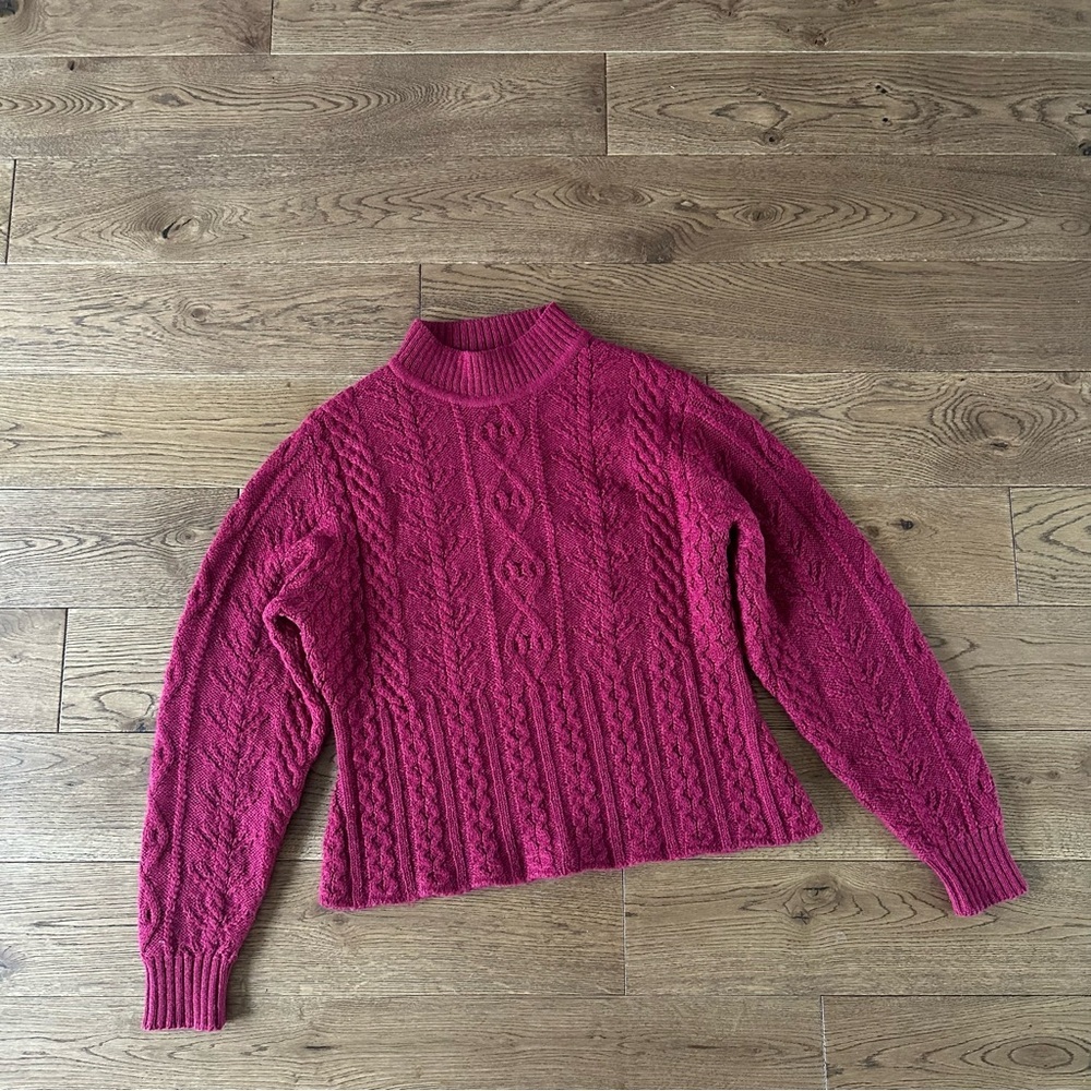 TUMI Alpaca Wool Turtleneck Cable Knit Sweater